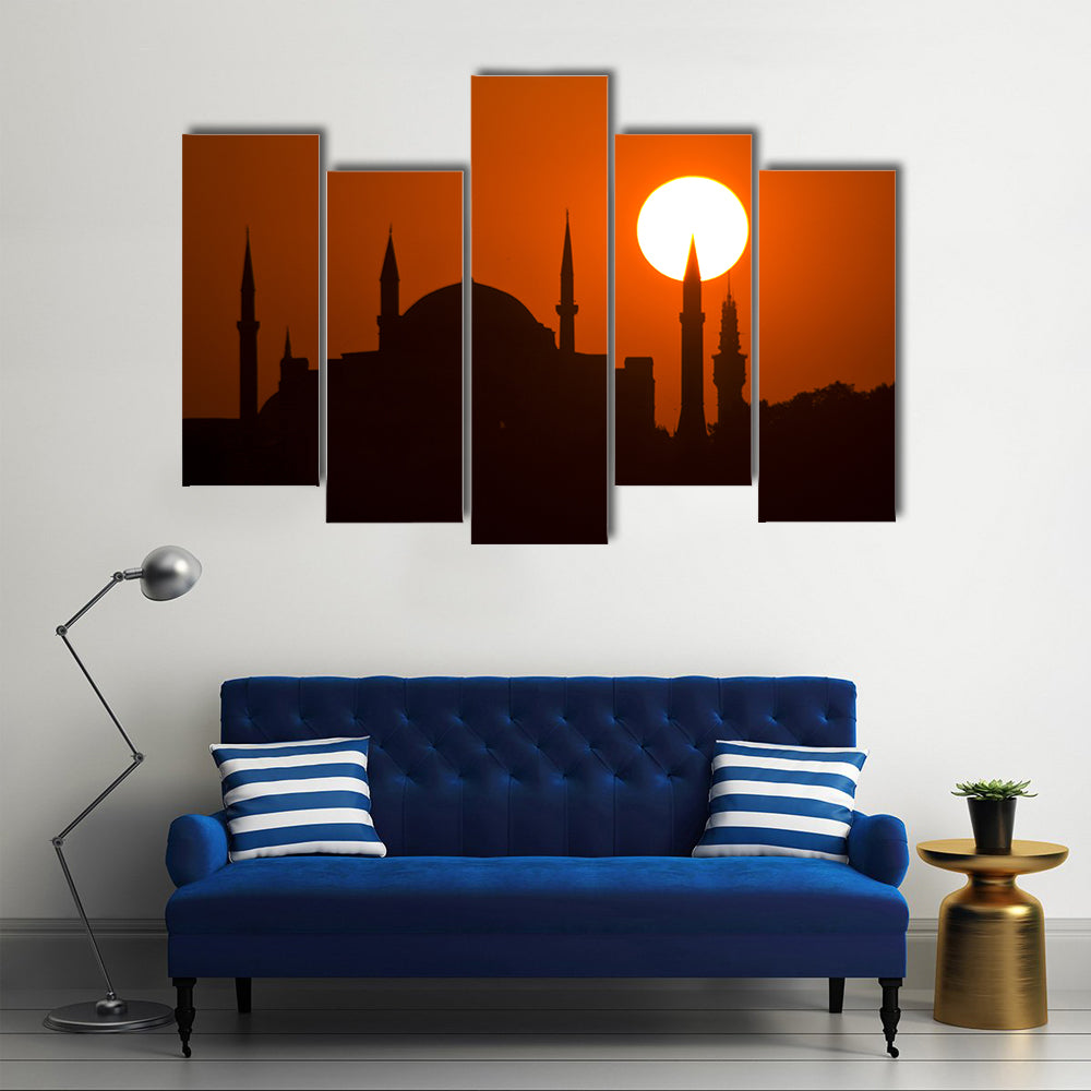 Silhouette Of Suleymaniye Mosque At Sunset In Istanbul Canvas Wall Art