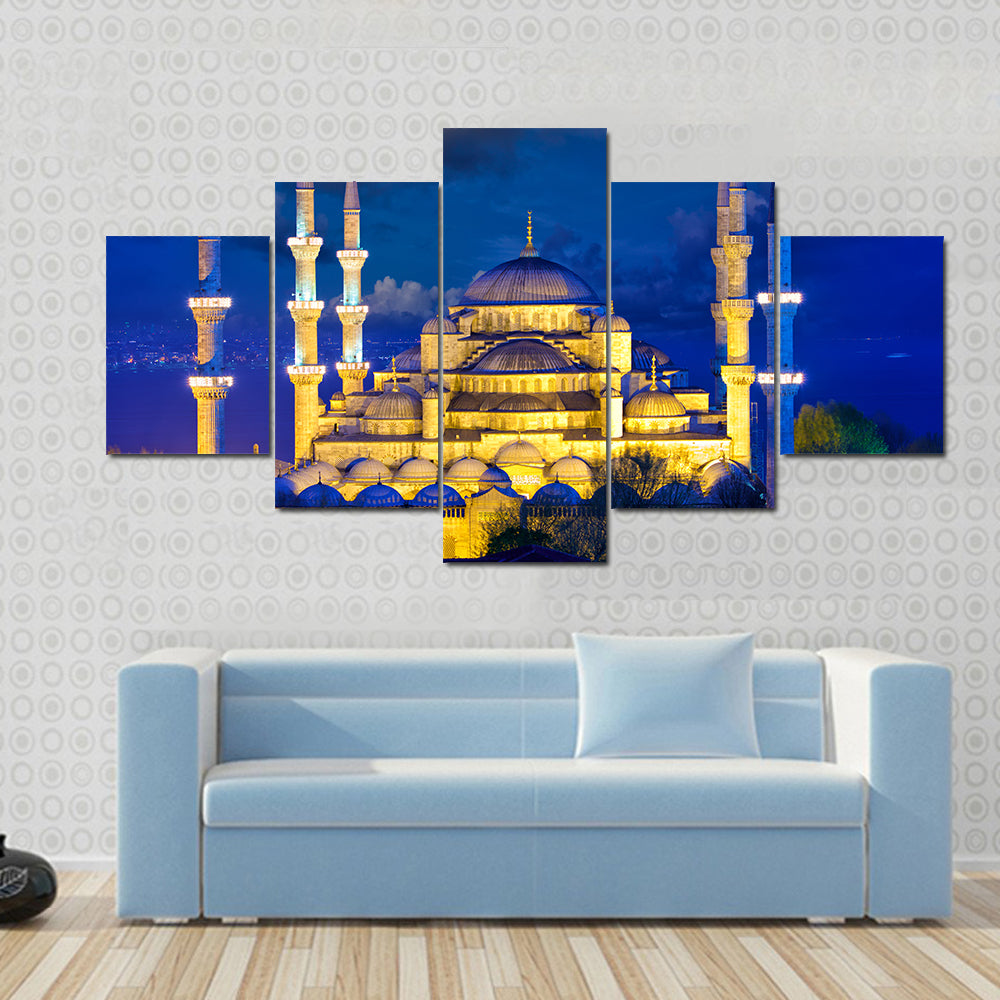 Blue Mosque In Istanbul Canvas Wall Art