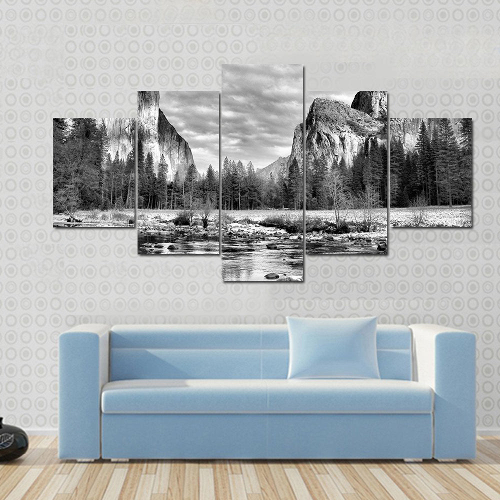 Yosemite Park In California Canvas Wall Art