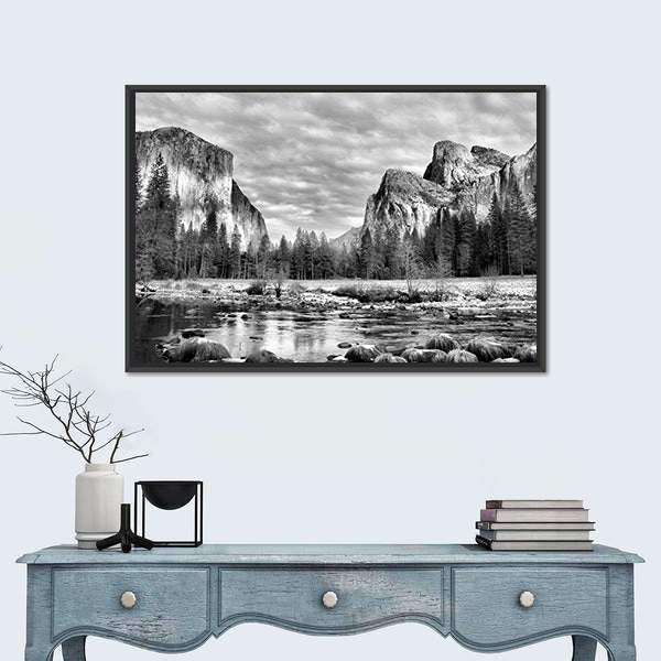 Yosemite Park In California Canvas Wall Art