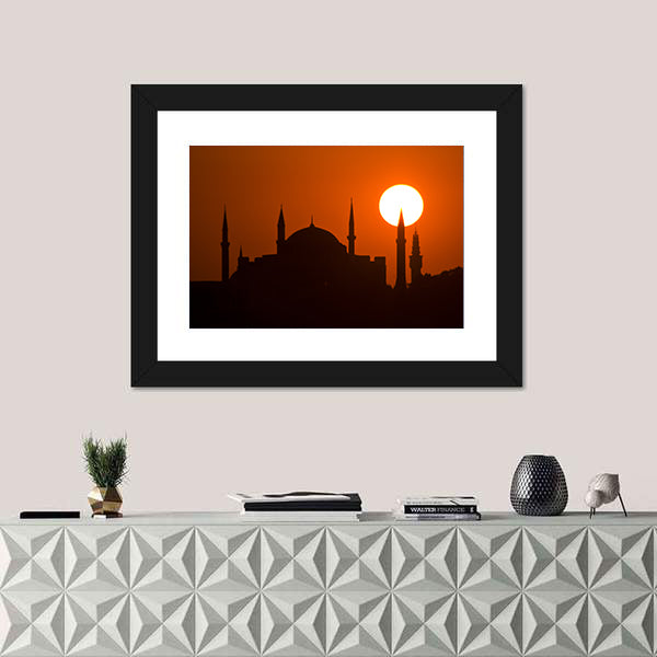 Silhouette Of Suleymaniye Mosque At Sunset In Istanbul Canvas Wall Art
