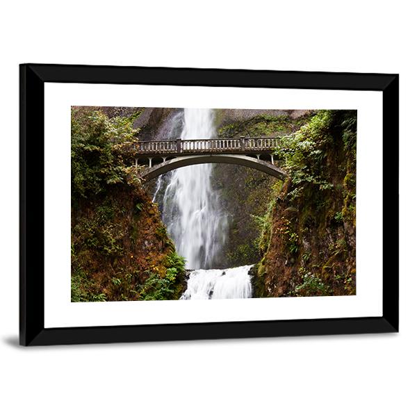 Multnomah Falls Oregon Canvas Wall Art-1 Piece-Framed Print-20" x 16"-Tiaracle