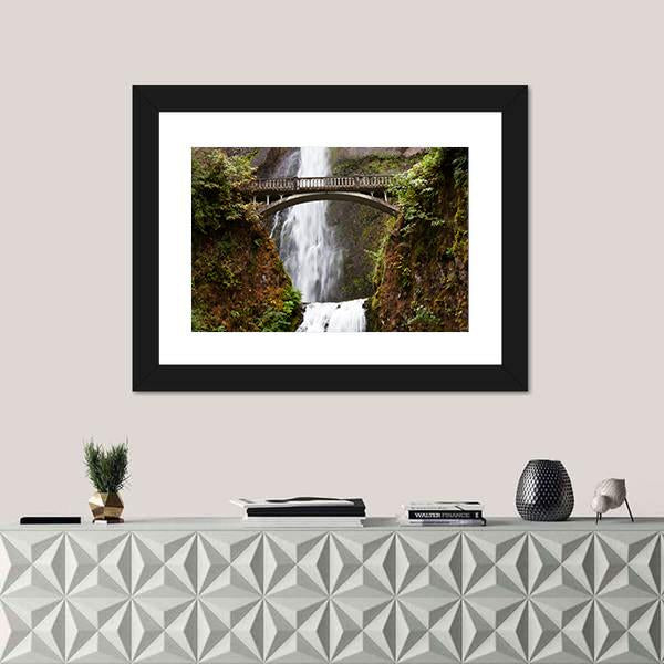 Multnomah Falls Oregon Canvas Wall Art-1 Piece-Framed Print-20" x 16"-Tiaracle