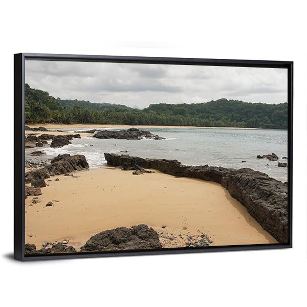 Praia Coco On An Overcast Day Canvas Wall Art-1 Piece-Floating Frame-36" x 24"-Tiaracle