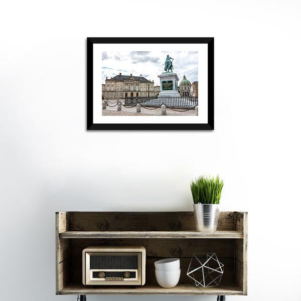 Amalienborg Palace Museum Canvas Wall Art-1 Piece-Framed Print-20" x 16"-Tiaracle