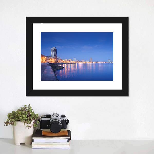 Caribbean Sea In Havana Canvas Wall Art-1 Piece-Framed Print-20" x 16"-Tiaracle