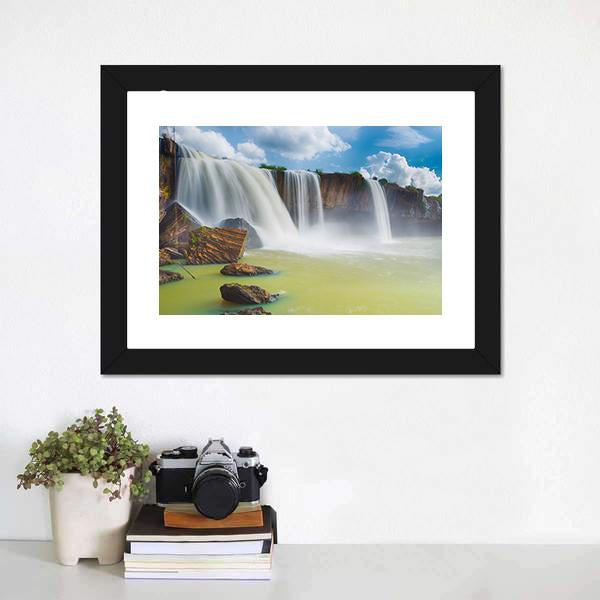 Dramatic Chalk Cliffs Canvas Wall Art-3 Horizontal-Gallery Wrap-25" x 16"-Tiaracle