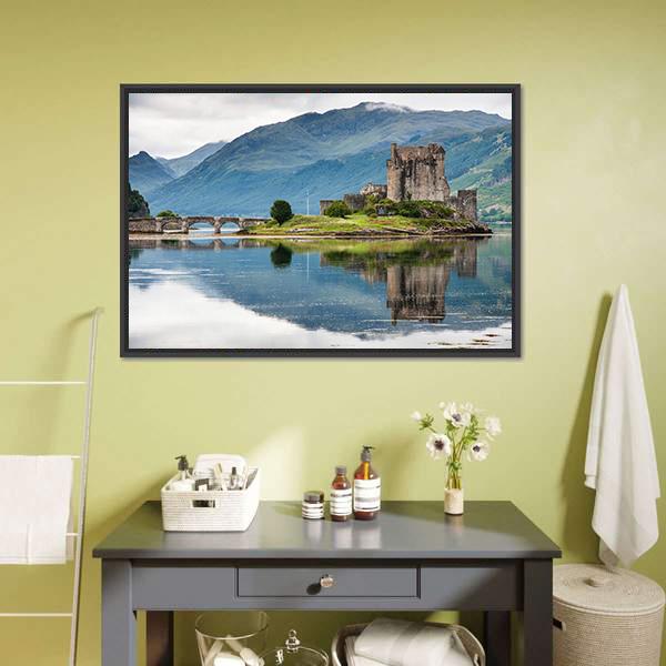 Eilean Donan Castle Canvas Wall Art-3 Horizontal-Gallery Wrap-25" x 16"-Tiaracle