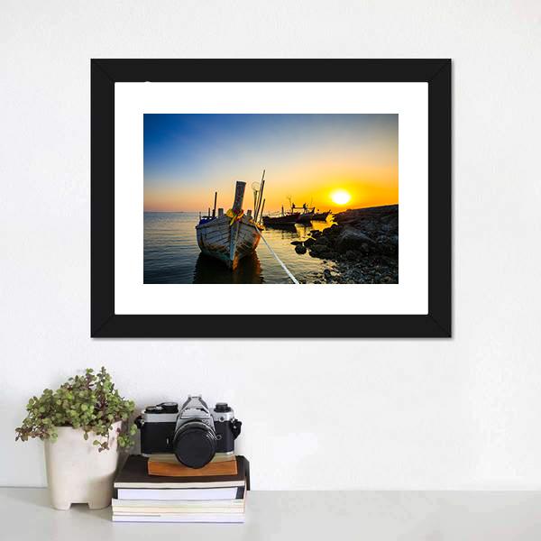 Fishing Boat With Sunset Canvas Wall Art-1 Piece-Framed Print-20" x 16"-Tiaracle
