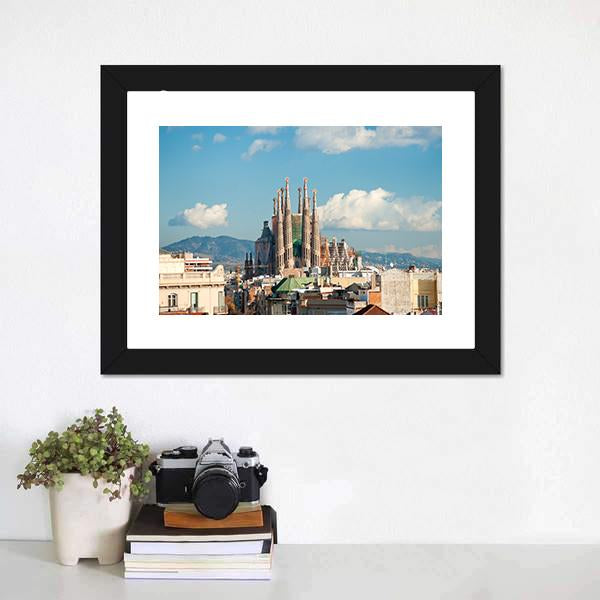 La Sagrada Familia Basilica Canvas Wall Art-1 Piece-Framed Print-20" x 16"-Tiaracle