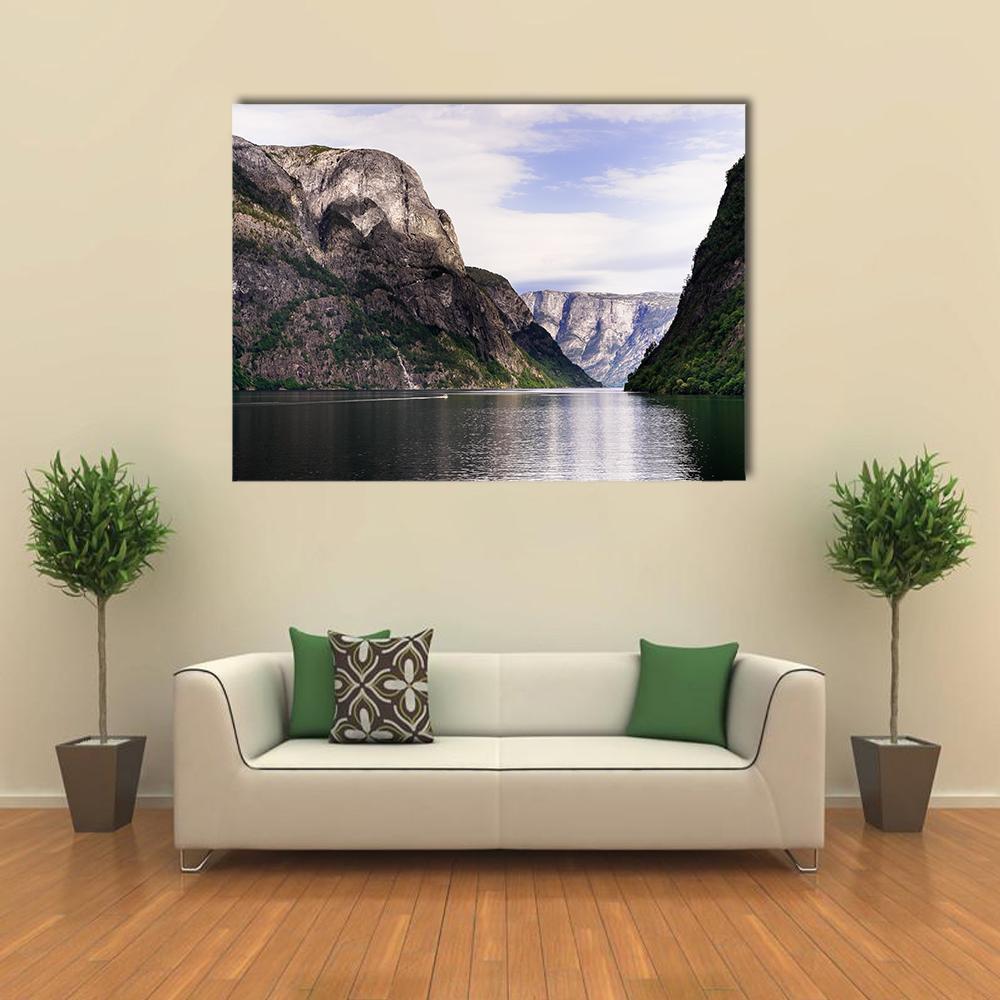 Amazing Norwegian Fjord Canvas Wall Art-1 Piece-Gallery Wrap-48" x 32"-Tiaracle