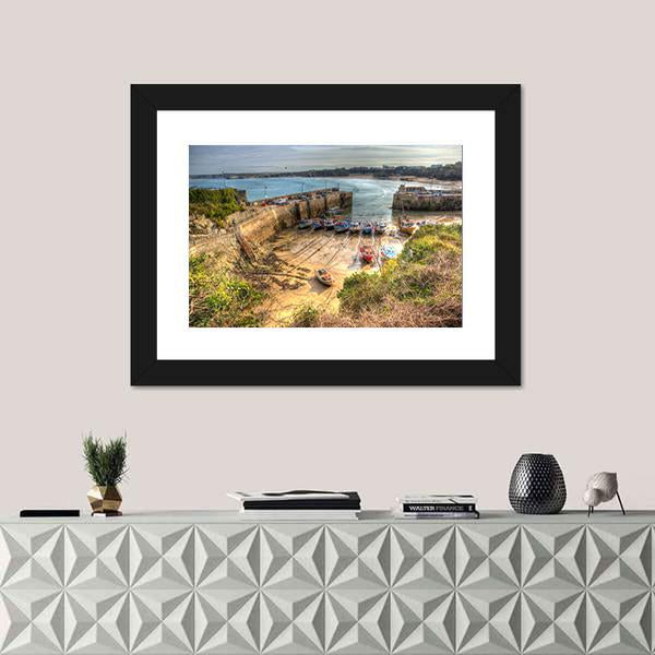 Newquay Harbour UK Canvas Wall Art-1 Piece-Framed Print-20" x 16"-Tiaracle