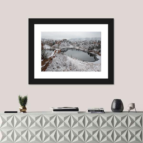 Red Rock Canyon After A Fresh Snowfall Canvas Wall Art-1 Piece-Framed Print-20" x 16"-Tiaracle