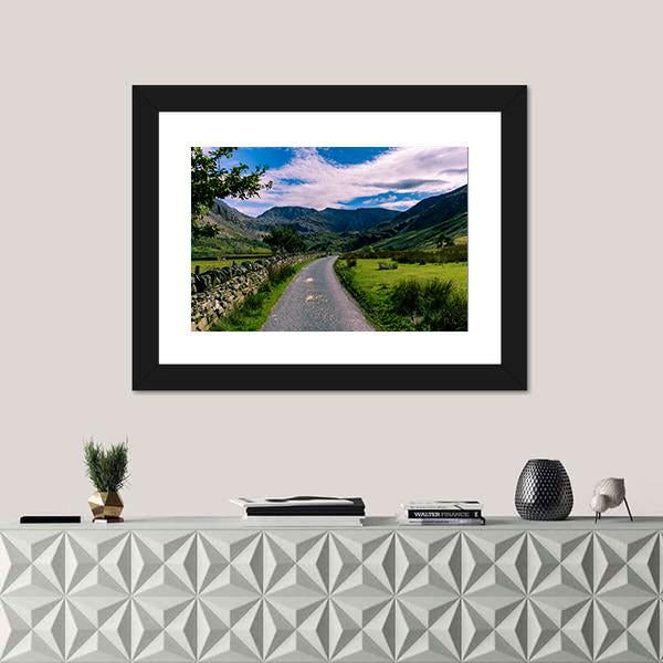 Snowdonia National Park Canvas Wall Art-1 Piece-Framed Print-20" x 16"-Tiaracle