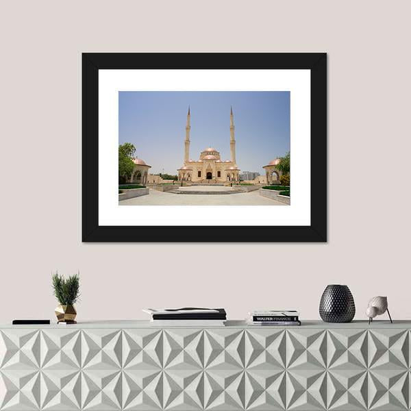 Sultan Taymoor Grand Mosque Canvas Wall Art-1 Piece-Framed Print-20" x 16"-Tiaracle