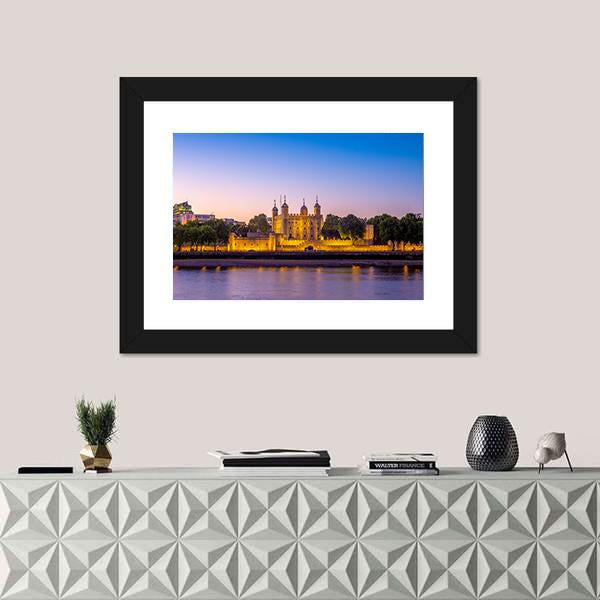 Tower Of London At Night Canvas Wall Art-3 Horizontal-Gallery Wrap-25" x 16"-Tiaracle