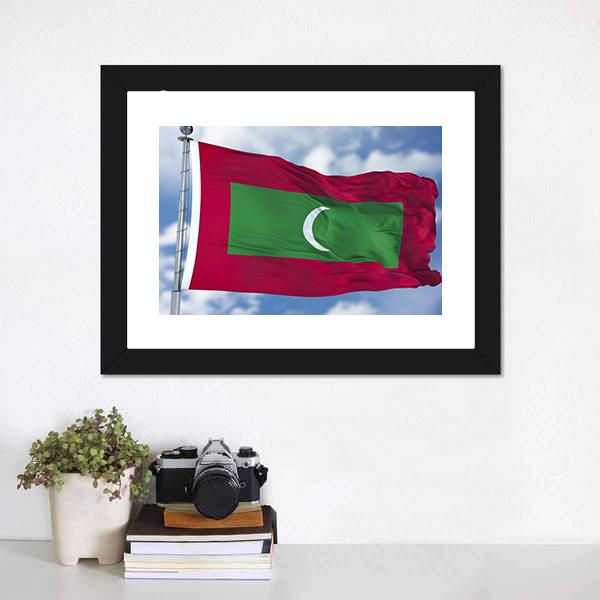 Waving Maldives Flag Panoramic Canvas Wall Art-1 Piece-36" x 12"-Tiaracle