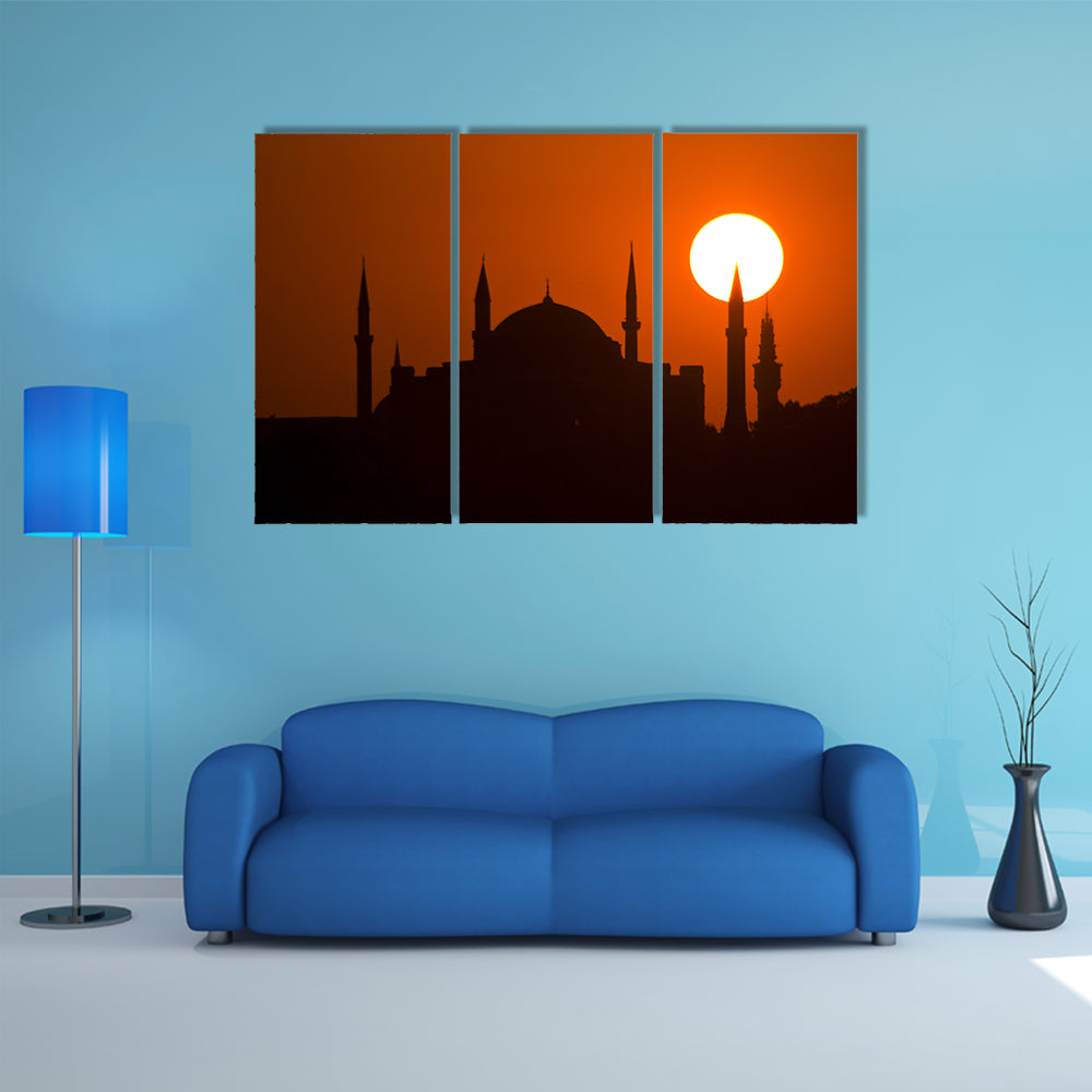 Silhouette Of Suleymaniye Mosque At Sunset In Istanbul Canvas Wall Art