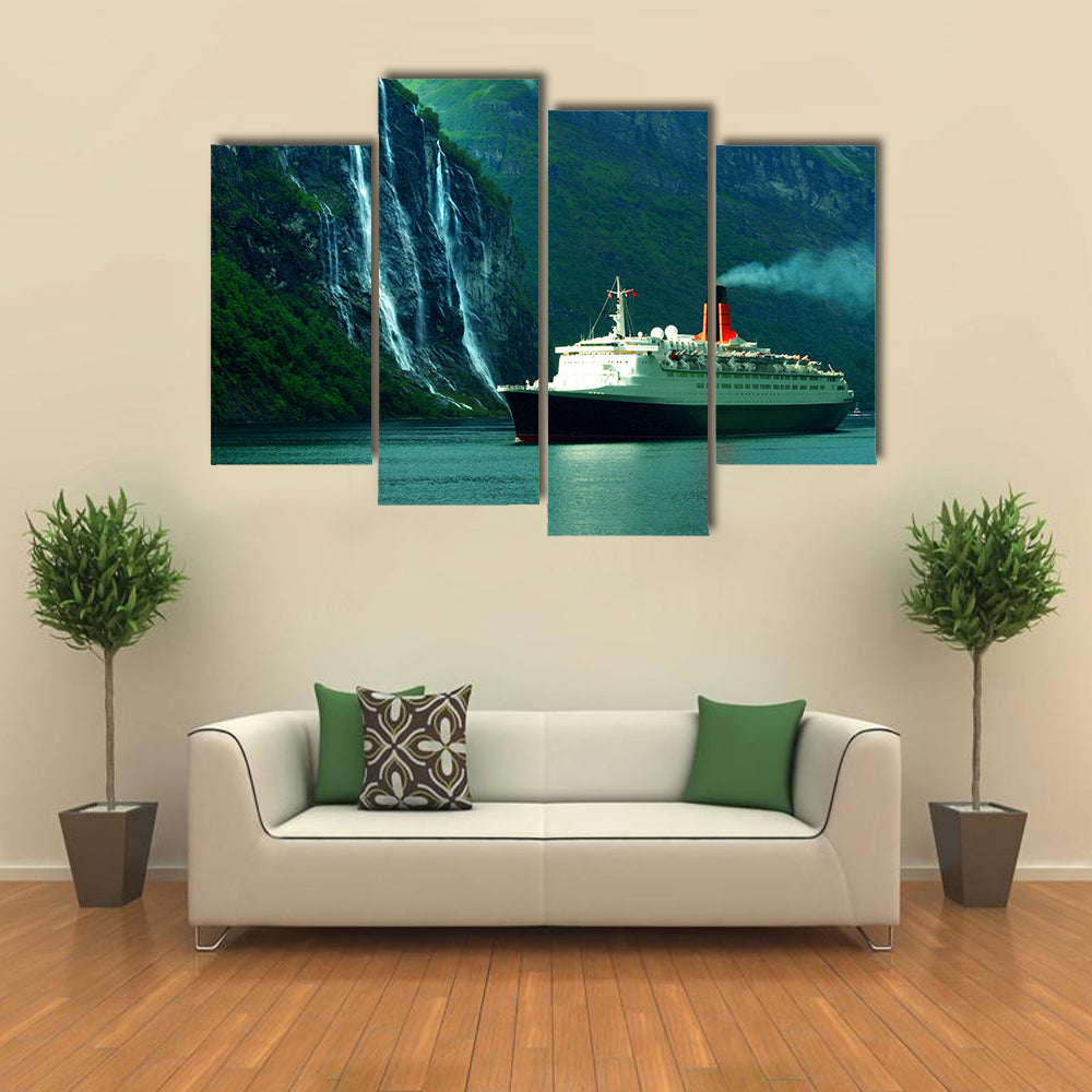 Queen Elizabeth II Cruise Ship Sailing In The Ocean Canvas Wall Art