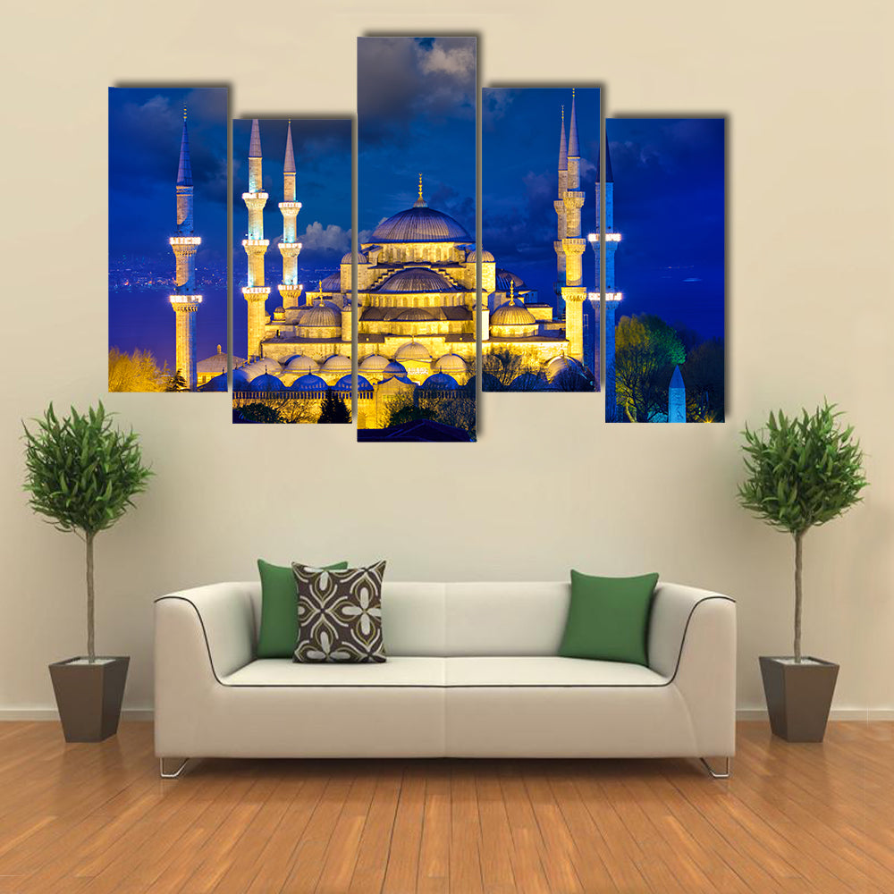 Blue Mosque In Istanbul Canvas Wall Art