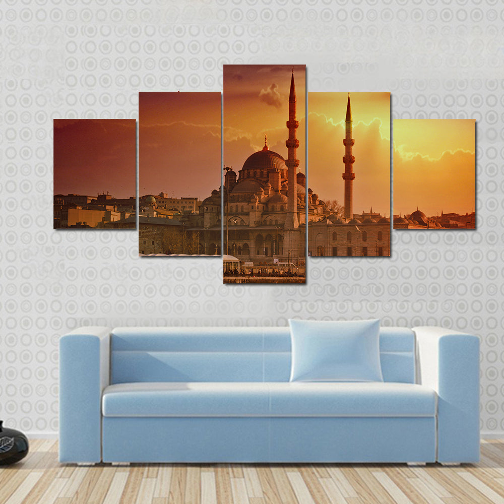 Suleymaniye Mosque At Sunset In Istanbul Canvas Wall Art