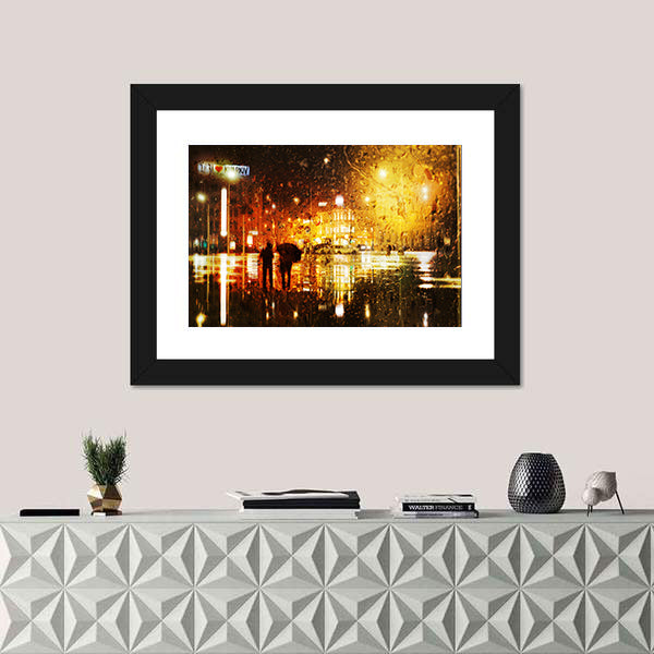 The Couple At The Rain In The City Canvas Wall Art
