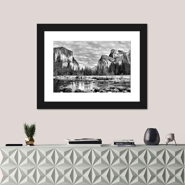 Yosemite Park In California Canvas Wall Art