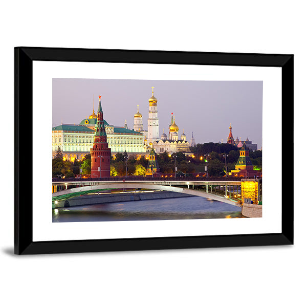 Moscow Kremlin At Dusk Canvas Wall Art-1 Piece-Framed Print-20" x 16"-Tiaracle