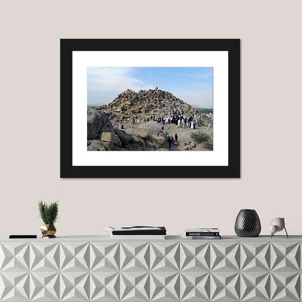 Muslims At Mount Arafat Canvas Wall Art-1 Piece-Framed Print-20" x 16"-Tiaracle
