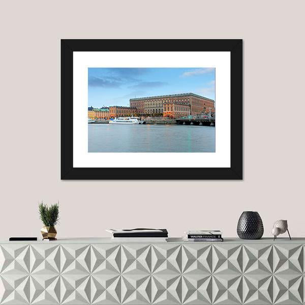 Palace In Stockholm Canvas Wall Art-1 Piece-Framed Print-20" x 16"-Tiaracle