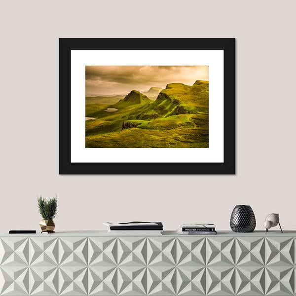 Quiraing Mountains Sunset Canvas Wall Art-1 Piece-Framed Print-20" x 16"-Tiaracle
