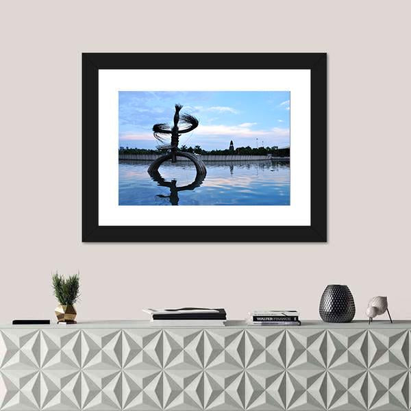 Sculpture Of Art Canvas Wall Art-1 Piece-Framed Print-20" x 16"-Tiaracle