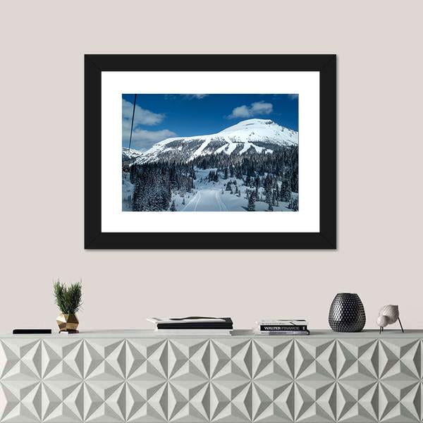 Ski Resort Canada Canvas Wall Art-1 Piece-Framed Print-20" x 16"-Tiaracle