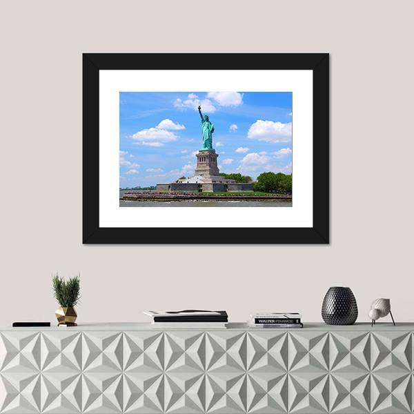 Statue of Liberty in New York City United States Canvas Wall Art-1 Piece-Framed Print-30" x 20"-Tiaracle