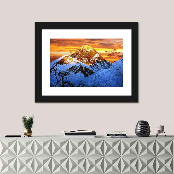 Sunlight On Everest Canvas Wall Art-1 Piece-Framed Print-20" x 16"-Tiaracle