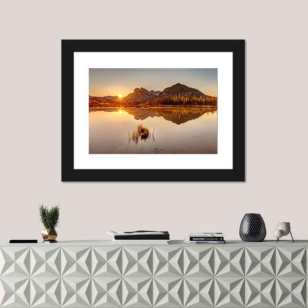 Sunrise At Vermilion Lakes Canvas Wall Art-1 Piece-Framed Print-20" x 16"-Tiaracle