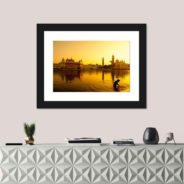 Sunset At Golden Temple In India Canvas Wall Art-1 Piece-Framed Print-20" x 16"-Tiaracle
