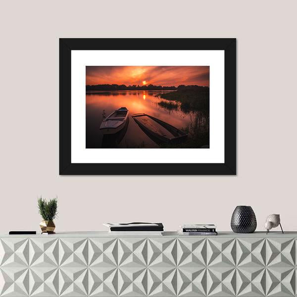 Sunset On The River Canvas Wall Art-1 Piece-Framed Print-20" x 16"-Tiaracle