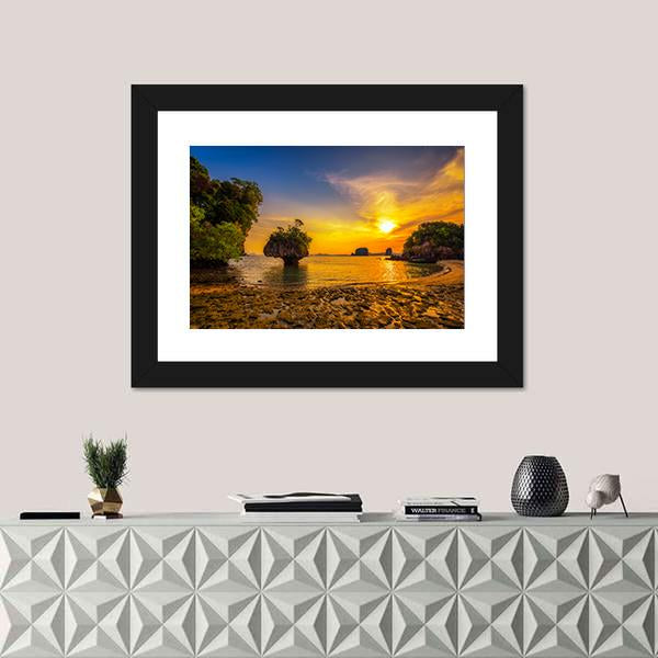 Sunset Over Ko Hong Island Canvas Wall Art-1 Piece-Framed Print-20" x 16"-Tiaracle