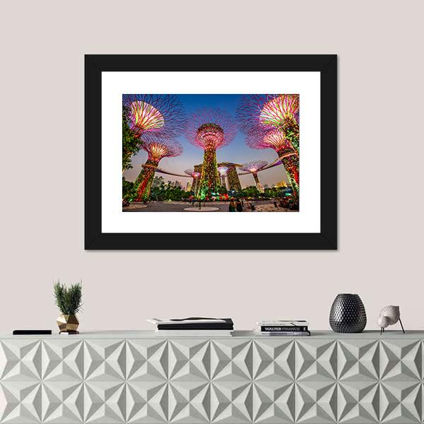 Super Trees At Gardens By The Bay Canvas Wall Art-1 Piece-Framed Print-20" x 16"-Tiaracle
