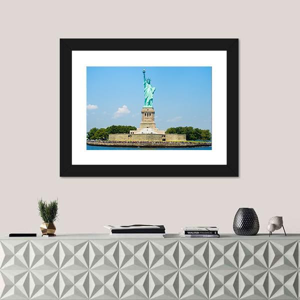 The Statue of Liberty in New York Canvas Wall Art-1 Piece-Framed Print-30" x 20"-Tiaracle