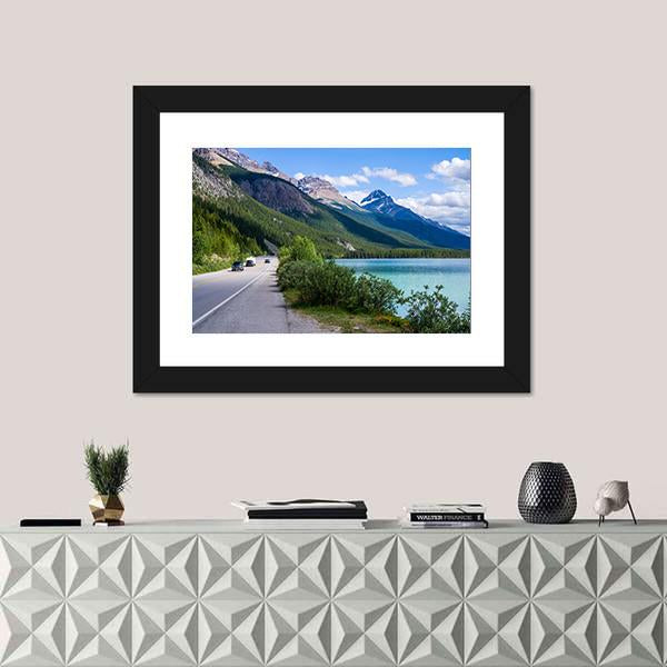 Travelers Along Icefield Parkway With Waterfowl Lake Canvas Wall Art-1 Piece-Framed Print-20" x 16"-Tiaracle