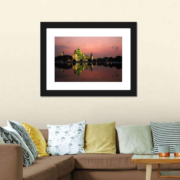Victoria Memorial At Night Canvas Wall Art-1 Piece-Framed Print-20" x 16"-Tiaracle