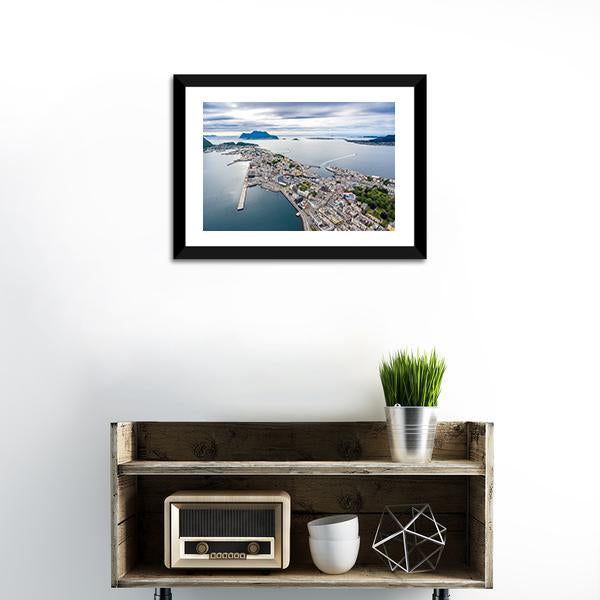 Alesund Norway Canvas Wall Art-1 Piece-Framed Print-20" x 16"-Tiaracle