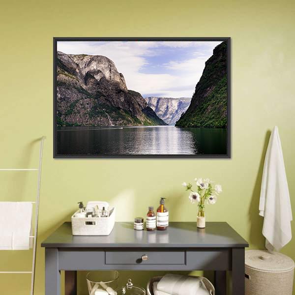 Amazing Norwegian Fjord Canvas Wall Art-1 Piece-Floating Frame-24" x 16"-Tiaracle