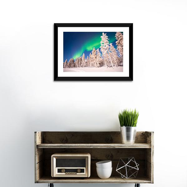 Aurora Borealis In Lapland Finland Canvas Wall Art-1 Piece-Framed Print-20" x 16"-Tiaracle