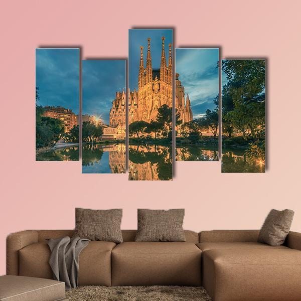 Sagrada Familia Church Canvas Wall Art-5 Pop-Gallery Wrap-47" x 32"-Tiaracle