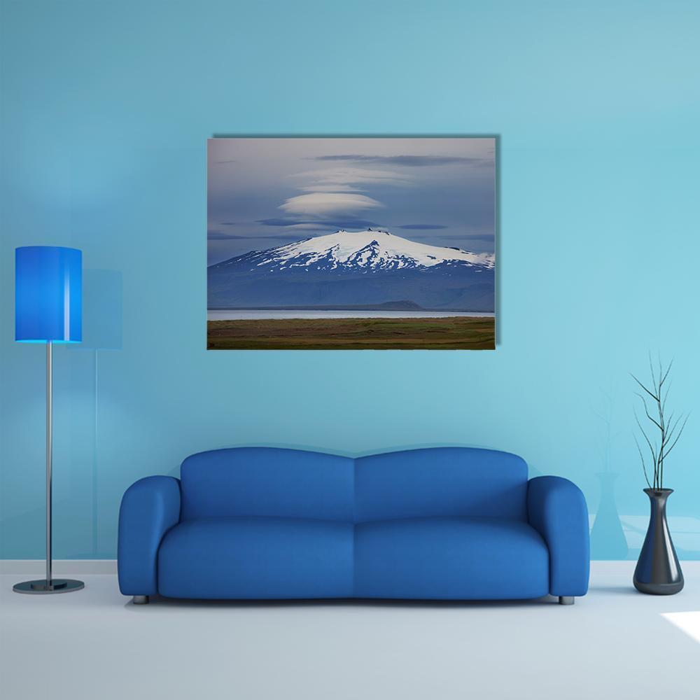 Beautiful View Of Iceland Canvas Wall Art-1 Piece-Gallery Wrap-48" x 32"-Tiaracle