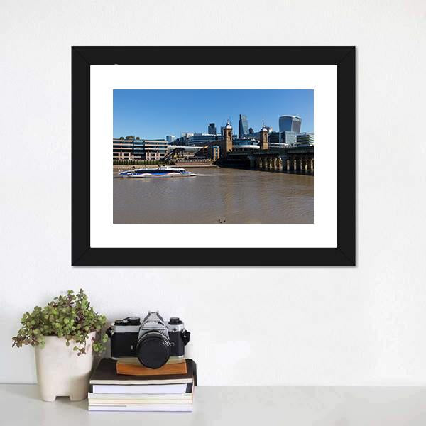 Boat In Thames River Canvas Wall Art-1 Piece-Framed Print-20" x 16"-Tiaracle