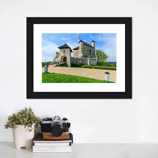 Bobolice Castle Canvas Wall Art-1 Piece-Framed Print-20" x 16"-Tiaracle
